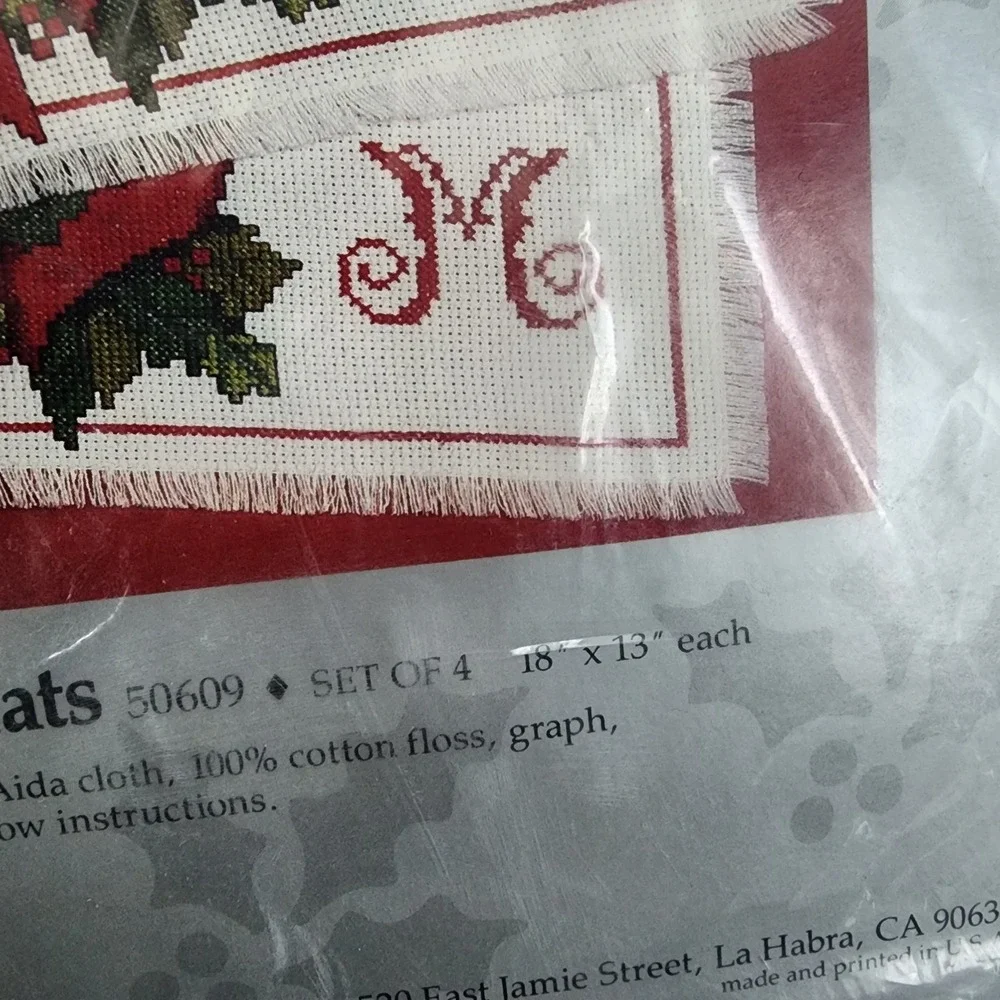 Something Special Counted Cross Stitch Kit 4 Placemats Bows & Holly Christmas US